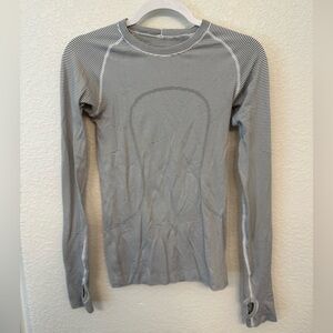 Lululemon Swiftly Tech Long Sleeve Shirt size 4